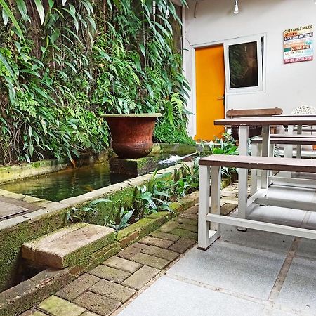 בוגור Jeng Tini Guest House מראה חיצוני תמונה