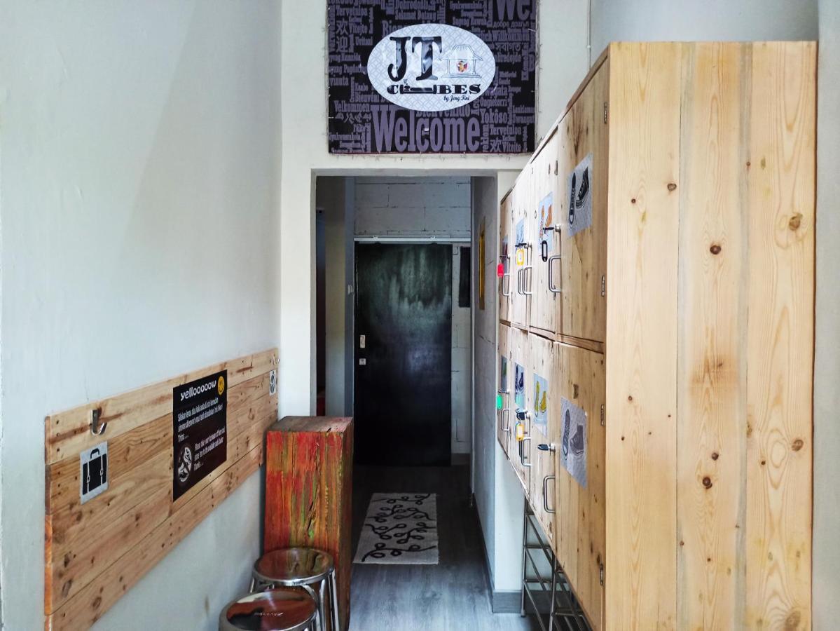 בוגור Jeng Tini Guest House מראה חיצוני תמונה