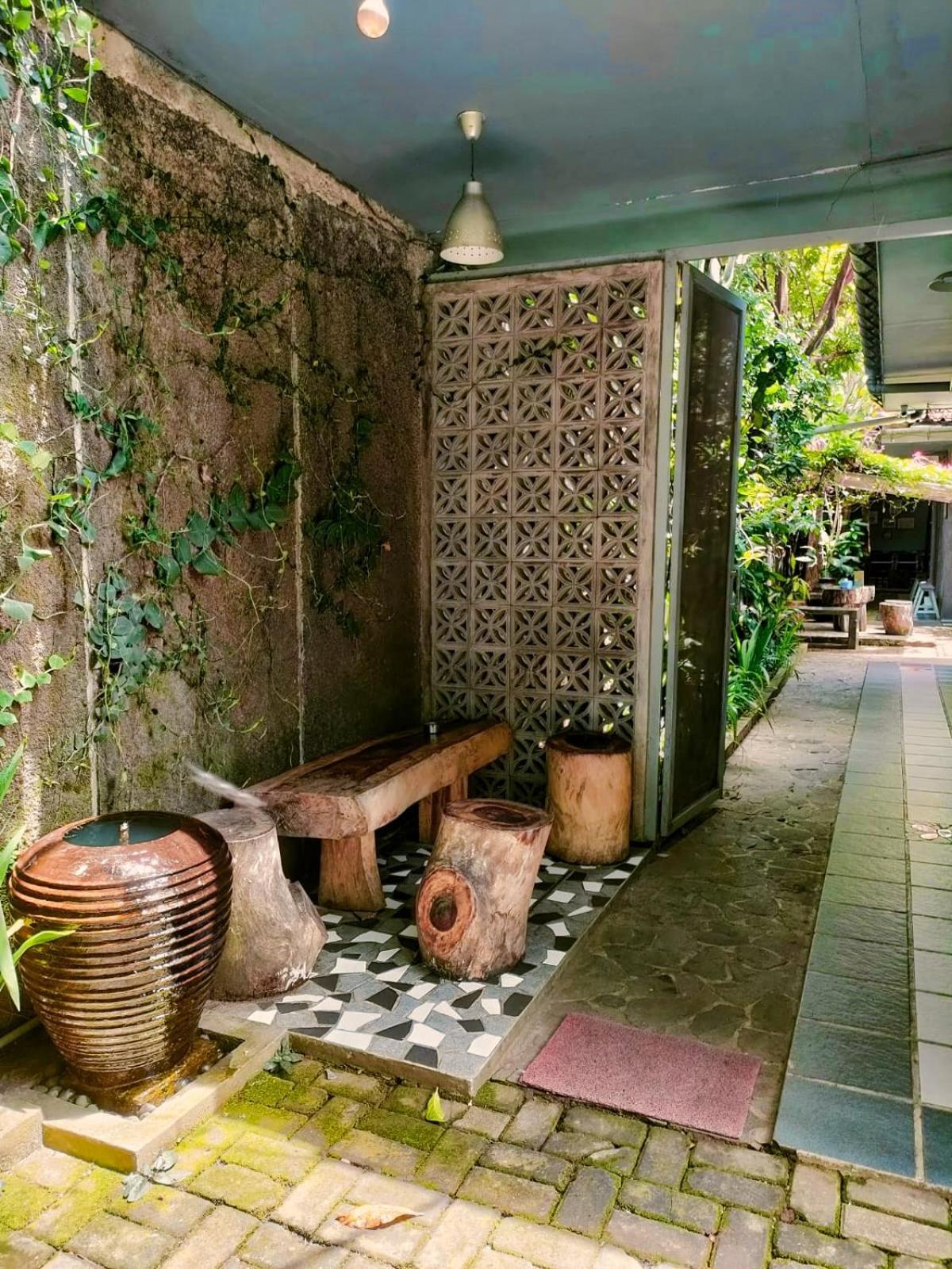 בוגור Jeng Tini Guest House מראה חיצוני תמונה