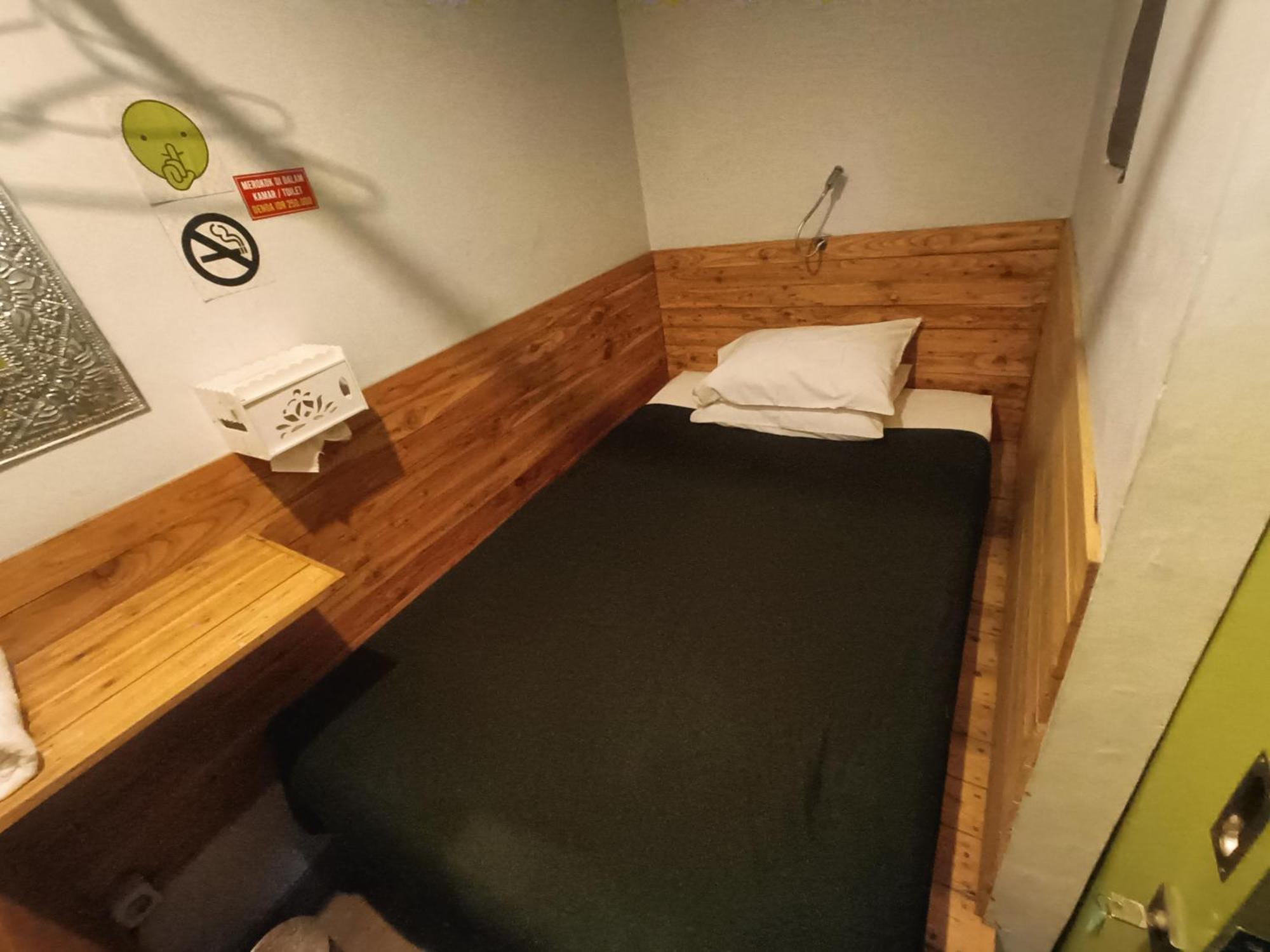 בוגור Jeng Tini Guest House מראה חיצוני תמונה